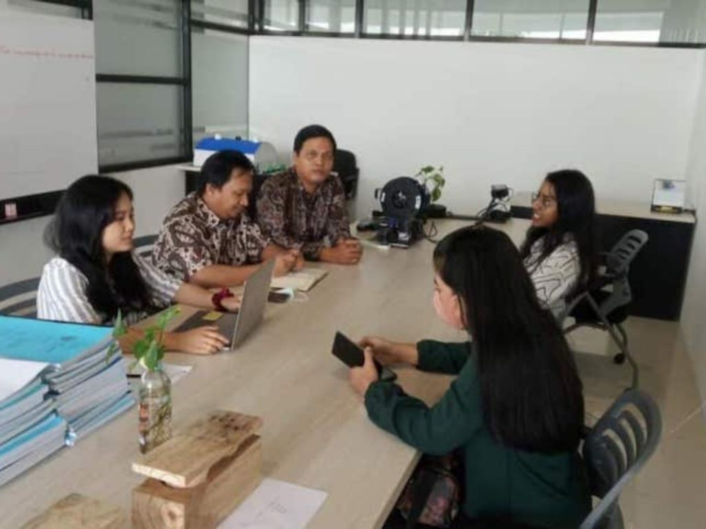 PT. GIH's Visit to ITEBA for Engineering Innovation Competition